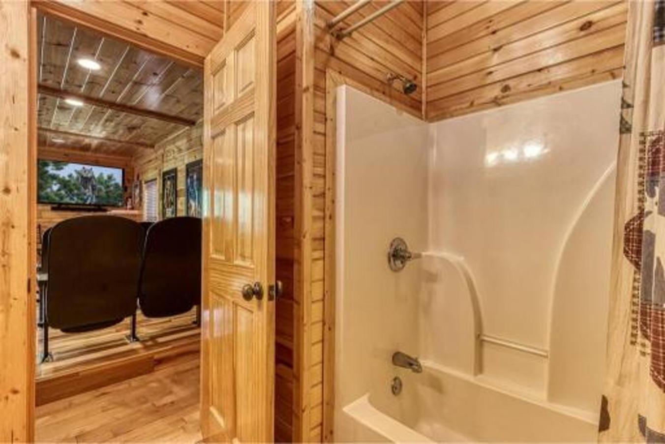 Dreams Come True With This Luxury Cabin! Gatlinburg Eksteriør billede